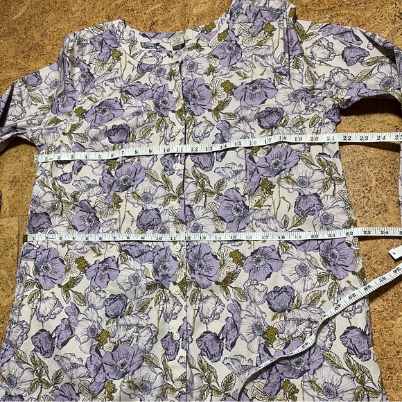 Duluth Trading Company Purple Floral Wrinkle Fighter Button Down Tunic NWOT Sz L - Picture 9 of 12